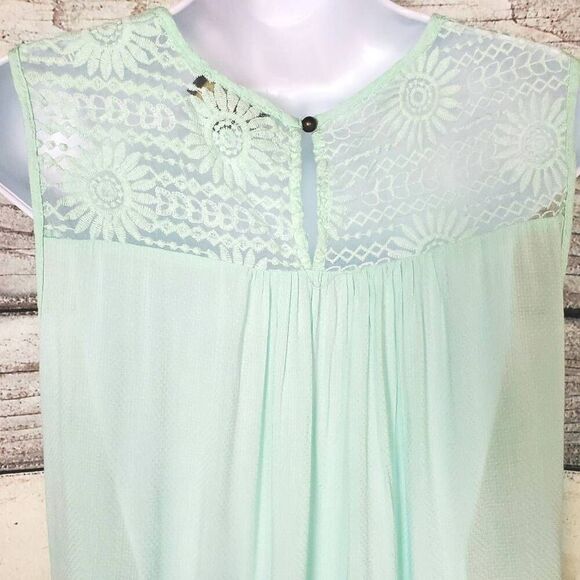 Suzanne Betro Women’s Top XL Mint Green Sleeveless Crochet Lace Overlay Boho - Picture 7 of 8